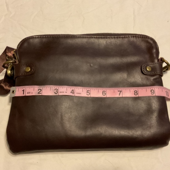 Linshi Tasks Brown Leather Organizer Crossbody Purse. - Picture 4 of 15